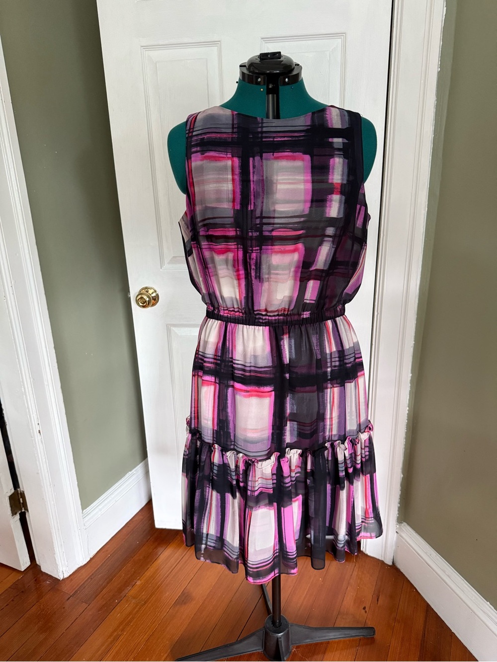 Donna Morgan Pink & Black Plaid Ruffle-Hem Sleeveless Dress
